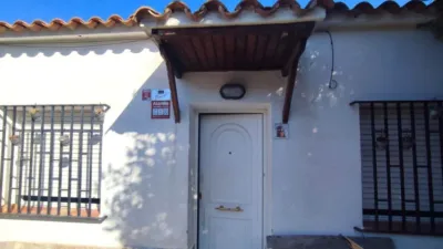 Flat on Carrer de Llançà photo 13