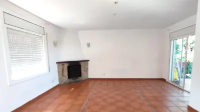 Flat on Carrer de Llançà photo 7