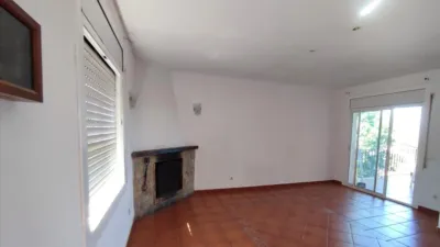 Flat on Carrer de Llançà photo 6