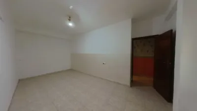 Flat on Cervantes Street photo 8