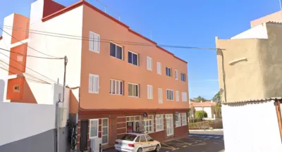 Casa en calle Borbalán photo 3