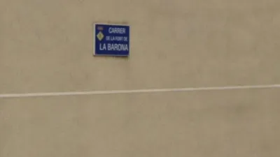 Flat on Carrer de la Font de la Barona photo 3
