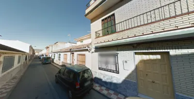 Terraced house on Calle de Argentina photo 2