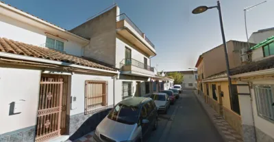 Terraced house on Calle de Argentina photo 3