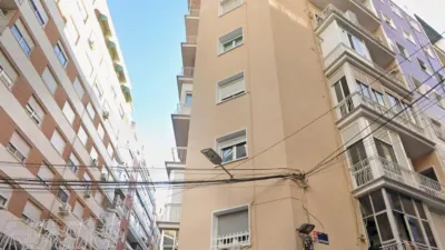 Flat on Calle del Escultor Roque López photo 3