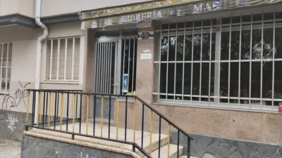 Local comercial en venta en Calle de la Armada Española - Vista 2