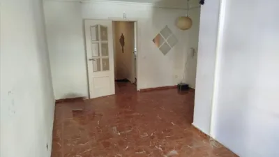 Apartment on Memphis Street photo 5