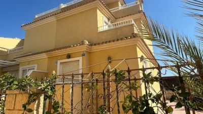 Casa adosada en Urbanización los Altos photo 2
