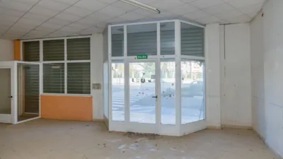 Local comercial en venta en Avenida de Villena - Vista 2