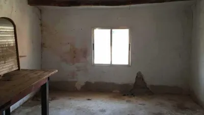 Casa en venta en Calle Sisallar, Velilla de Ebro de 20.900 €