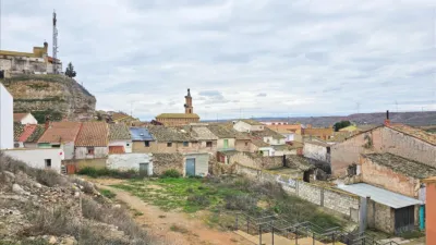 Casa en venta en Calle Sisallar, Velilla de Ebro de 20.900 €