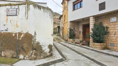 Casa en venta en Calle Sisallar, Velilla de Ebro de 20.900 €