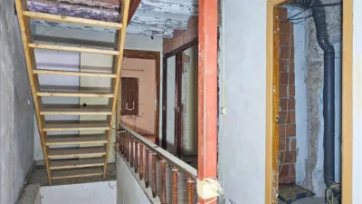 Casa en venta en Calle Sisallar, Velilla de Ebro de 20.900 €