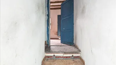 Casa adosada en venta en Calle Wifredo El Velloso, Lumpiaque de 40.000 €