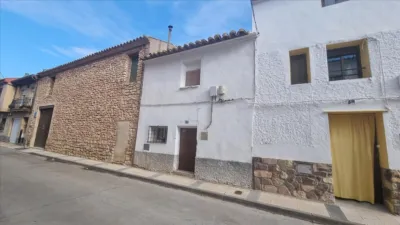 Casa adosada en venta en Calle Wifredo El Velloso, Lumpiaque de 40.000 €