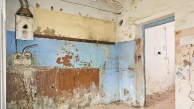 Casa adosada en venta en Calle Wifredo El Velloso, Lumpiaque de 40.000 €