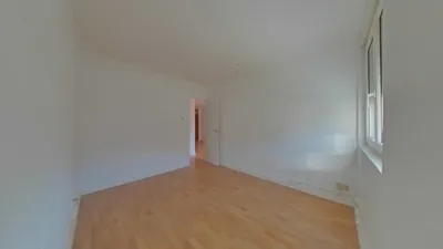 Piso en venta en Avenida de Cantabria, cerca de Calle de la Cuesta, Los Corrales de Buelna de 101.000 €