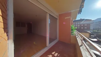Piso en venta en Avenida de Cantabria, cerca de Calle de la Cuesta, Los Corrales de Buelna de 101.000 €