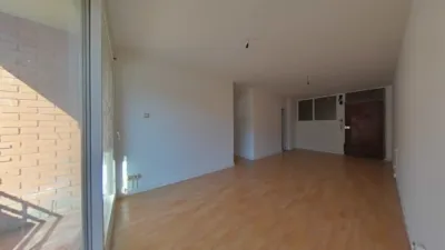 Piso en venta en Avenida de Cantabria, cerca de Calle de la Cuesta, Los Corrales de Buelna de 101.000 €