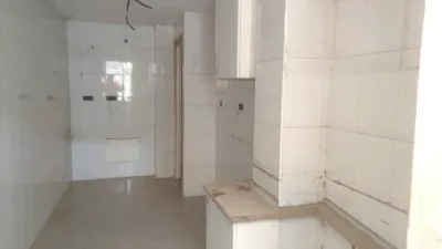 Piso en venta en Calle de los Hermanos Pinzón, La Roda de 39.525 €