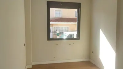 Piso en venta en Calle de los Hermanos Pinzón, La Roda de 39.525 €