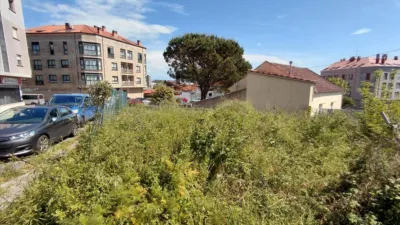 Terreno en venta en Rúa Lapido - Más