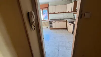 Piso en venta en Avenida Francisco Cabrera, Bello (Cabañaquinta-Aller). Municipio de Aller de 65.000 €