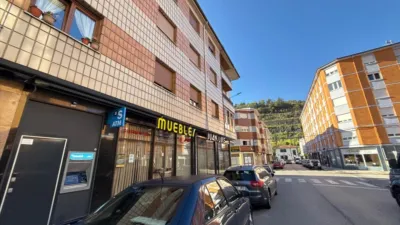 Piso en venta en Avenida Francisco Cabrera, Bello (Cabañaquinta-Aller). Municipio de Aller de 65.000 €