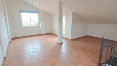 Piso en venta en Calle San Blas, Monfarracinos de 56.000 €