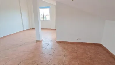 Piso en venta en Calle San Blas, Monfarracinos de 56.000 €
