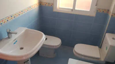 Piso en venta en Calle San Blas, Monfarracinos de 56.000 €