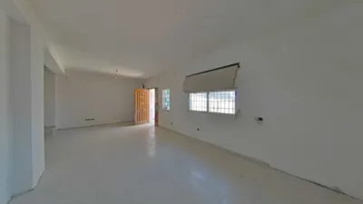 Terraced house on Calle de Blas Infante photo 2