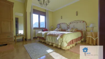 Single-family detached house in Barrio de las Hazas photo 14