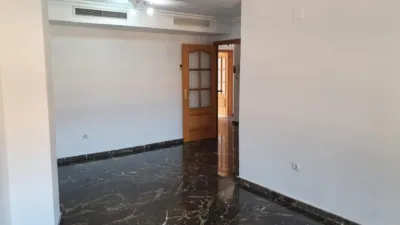 Piso en alquiler en Torrefiel - Imagen 4