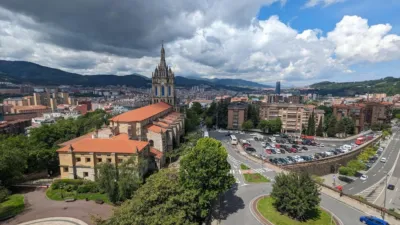 Dúplex en venta en Joan XXIII Aita Santuaren Plaza, 1, Matiko-Loruri (Distrito Uribarri. Bilbao) de 750.000 €