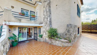 Chalet unifamiliar en venta en Carrer Pinassa, Montserrat de 375.000 €