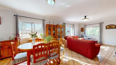 Chalet unifamiliar en venta en Carrer Pinassa, Montserrat de 375.000 €