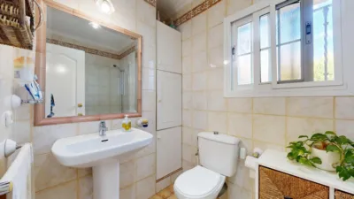 Chalet unifamiliar en venta en Carrer Pinassa, Montserrat de 375.000 €