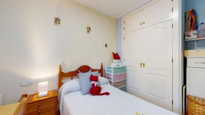 Chalet unifamiliar en venta en Carrer Pinassa, Montserrat de 375.000 €