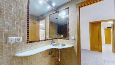 Chalet unifamiliar en venta en Carrer Pinassa, Montserrat de 375.000 €