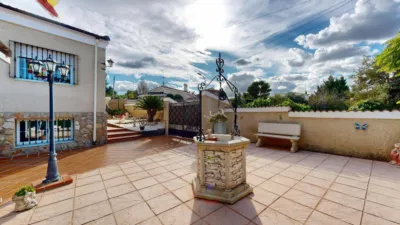 Chalet unifamiliar en venta en Carrer Pinassa, Montserrat de 375.000 €