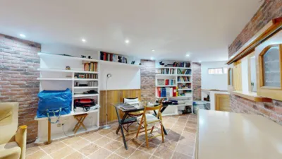 Chalet unifamiliar en venta en Carrer Pinassa, Montserrat de 375.000 €