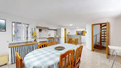 Chalet unifamiliar en venta en Carrer Pinassa, Montserrat de 375.000 €