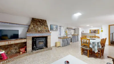 Chalet unifamiliar en venta en Carrer Pinassa, Montserrat de 375.000 €