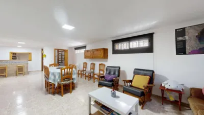 Chalet unifamiliar en venta en Carrer Pinassa, Montserrat de 375.000 €