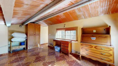 Chalet unifamiliar en venta en Carrer Pinassa, Montserrat de 375.000 €