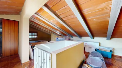 Chalet unifamiliar en venta en Carrer Pinassa, Montserrat de 375.000 €