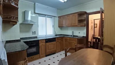 Apartment on Calle del Poeta Díez Gaviño photo 9