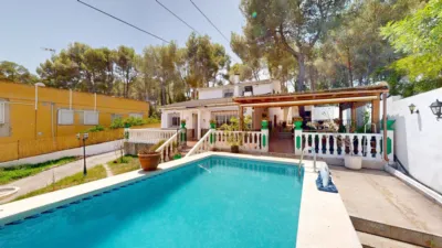 Detached house on Calle Vencejo Entrepinos photo 3