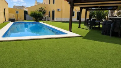 Semi-detached chalet in Campo Alegre photo 3